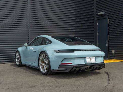 Used 2022 Porsche 911 GT3 image 3