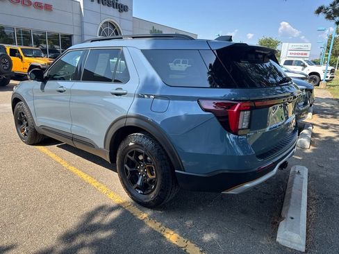Used 2026 Ford Explorer Tremor w/ Tremor Convenience Package AWD/4WD image 8