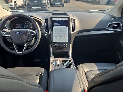 Used 2024 Ford Edge SEL w/ Convenience Package AWD/4WD image 9