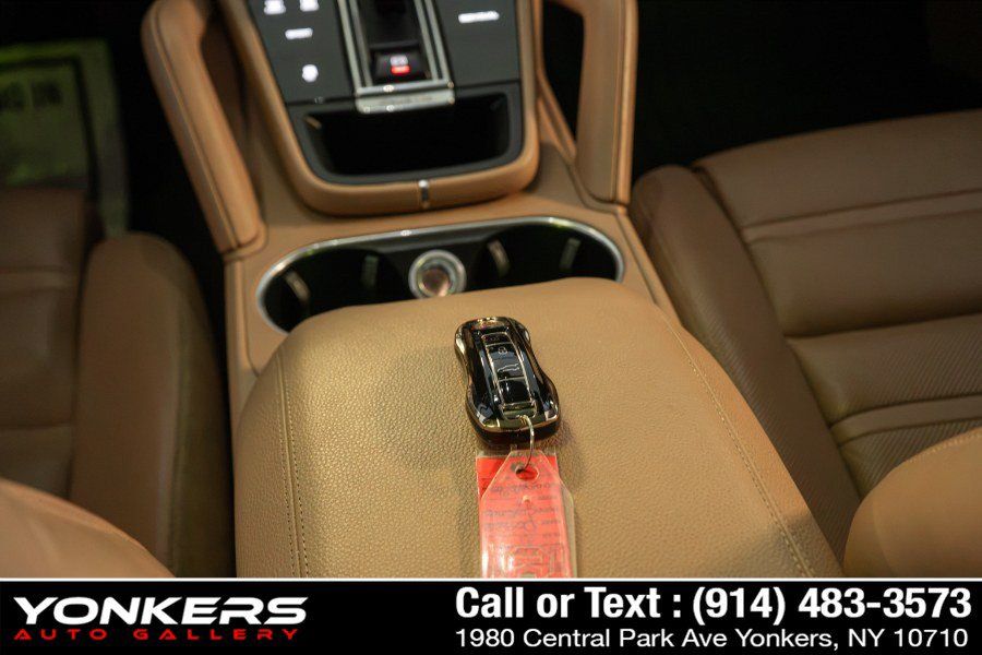 Used 2021 Porsche Cayenne AWD/4WD image 44