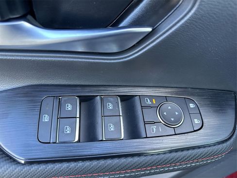 New 2025 Nissan Kicks SR image 19