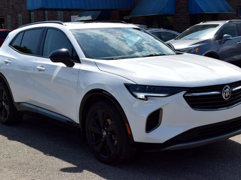 Used 2022 Buick Envision Essence w/ Sport Touring Package image 6