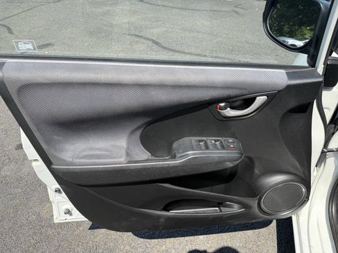 Used 2009 Honda Fit image 9