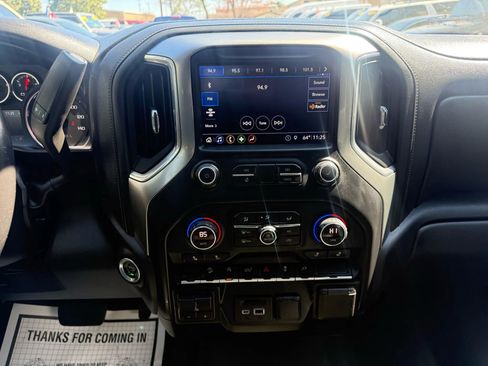 Used 2019 Chevrolet Silverado 1500 LT w/ All-Star Edition image 12