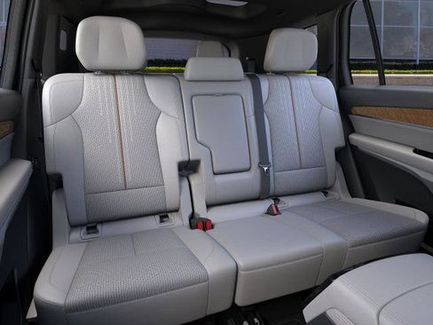 New 2026 Cadillac Vistiq Luxury image 17