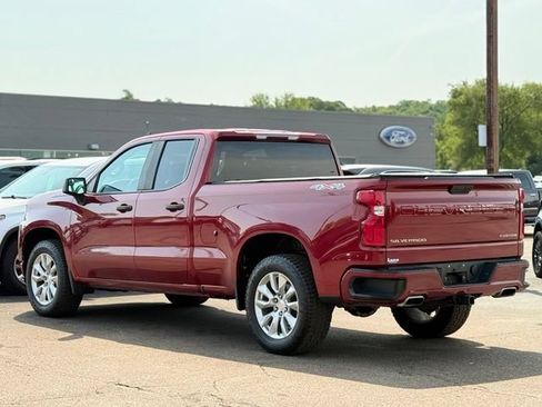 Used 2020 Chevrolet Silverado 1500 Custom w/ Custom Value Package AWD/4WD image 32