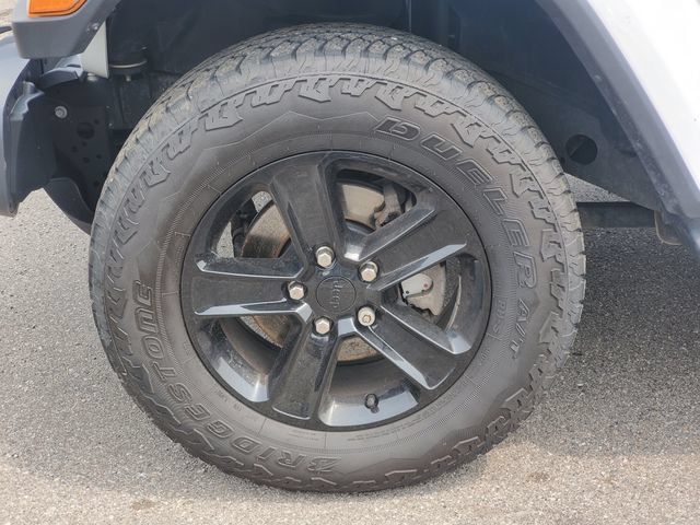 Used 2021 Jeep Wrangler Unlimited Sahara AWD/4WD image 34