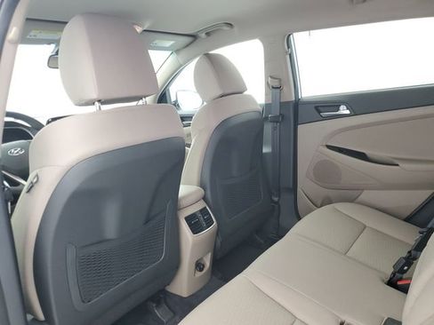 Used 2021 Hyundai Tucson SEL w/ Cargo Package image 13