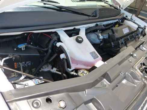 Used 2022 Chevrolet Express 2500 w/ Driver Convenience Package image 11