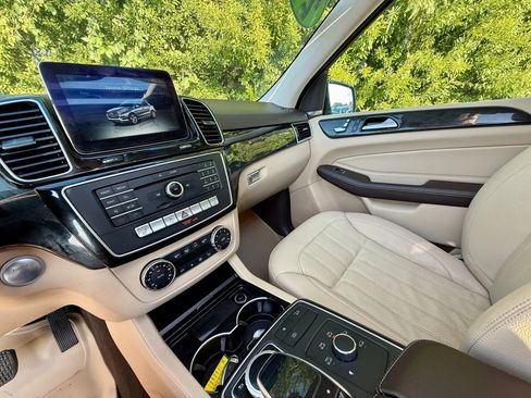 Used 2016 Mercedes-Benz GLE 350 4MATIC w/ Premium Package image 29