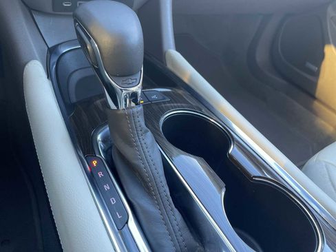 Used 2025 Chevrolet Malibu LT image 16