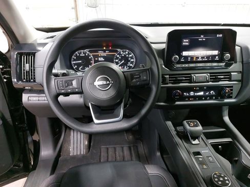 Certified 2025 Nissan Pathfinder S AWD/4WD image 15