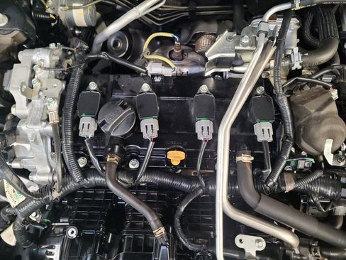 Used 2024 Nissan Altima 2.5 SV FWD image 30