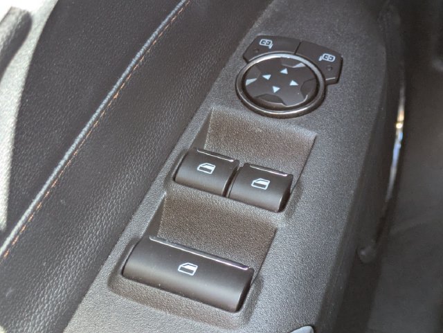 Used 2018 Ford Mustang Premium RWD image 23