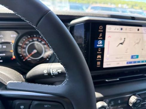 New 2026 Jeep Gladiator Sport AWD/4WD image 13