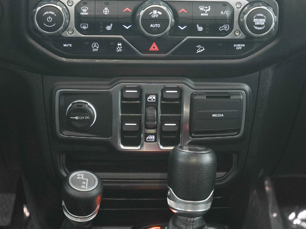 Used 2021 Jeep Wrangler Unlimited Sport AWD/4WD image 18