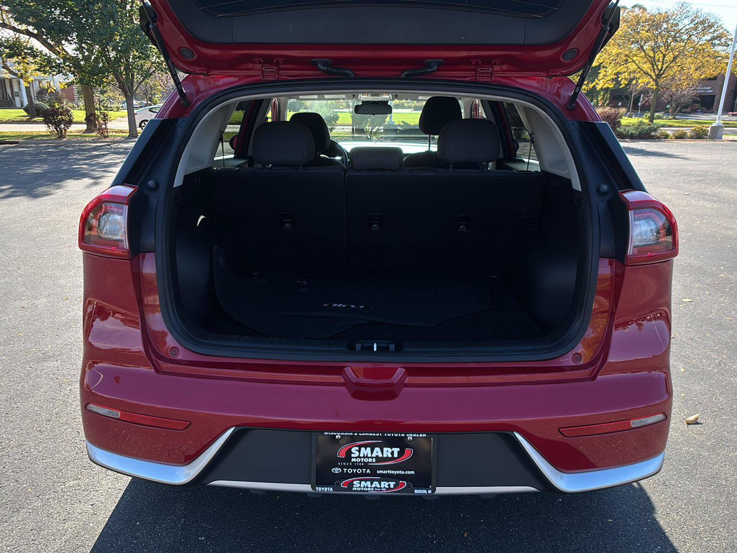 Used 2018 Kia Niro LX FWD image 12