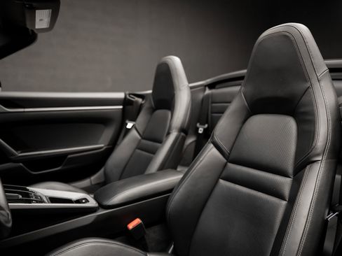 Used 2020 Porsche 911 Carrera image 61