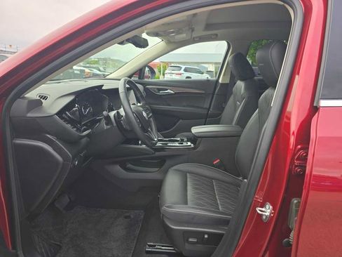 Used 2023 Buick Envision Avenir AWD/4WD image 9
