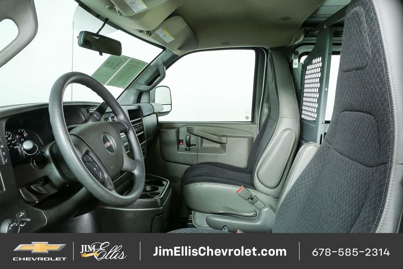 Used 2018 GMC Savana 2500 w/ Driver Convenience Package RWD image 6