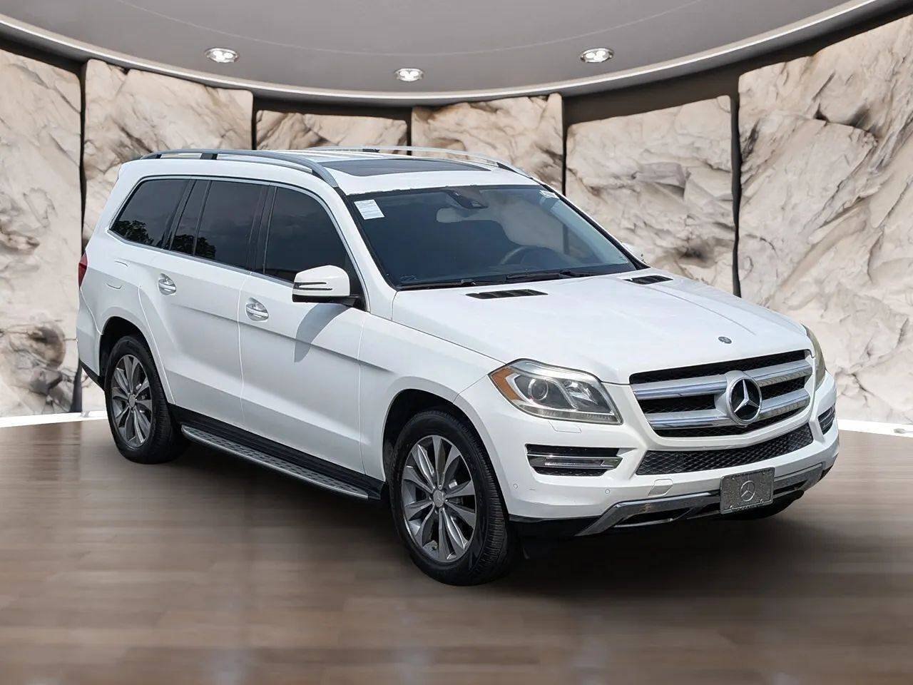 Used 2014 Mercedes-Benz GL 450 4MATIC image 18