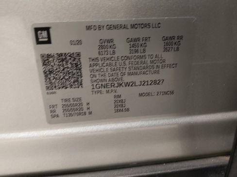Used 2020 Chevrolet Traverse RS w/ LPO, Floor Liner Package FWD image 33