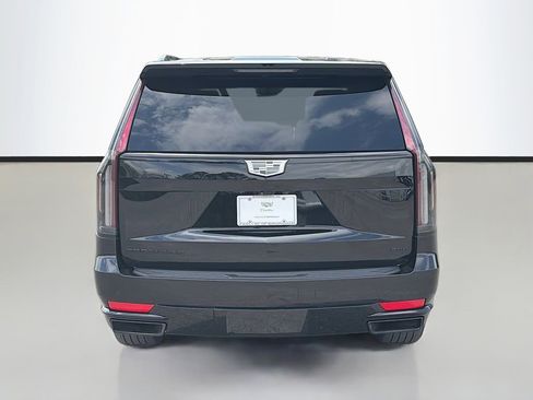 Certified 2024 Cadillac Escalade Sport Platinum w/ LPO, ONYX Package AWD/4WD image 7