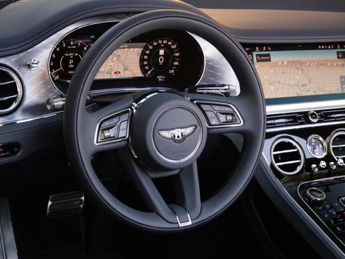 New 2026 Bentley Continental GTC AWD/4WD image 13