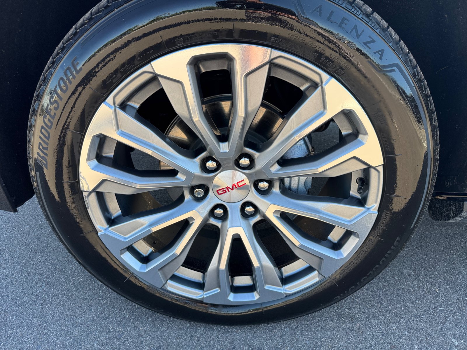 Used 2021 GMC Yukon Denali w/ Denali Premium Package AWD/4WD image 26