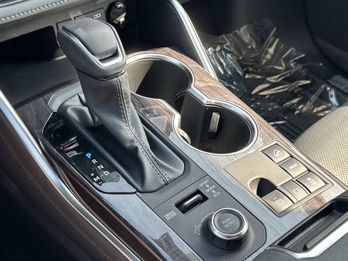 New 2026 Toyota Highlander Limited AWD/4WD image 44
