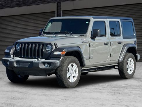 Used 2021 Jeep Wrangler Unlimited Sport image 9