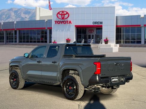 Used 2026 Toyota Tacoma SR AWD/4WD image 5