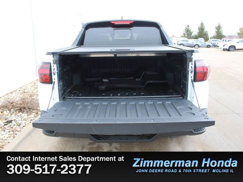 Used 2022 Hyundai Santa Cruz SEL w/ Activity Package image 6