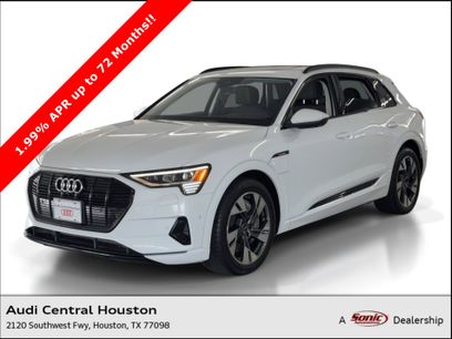 Used 2022 Audi e-tron Premium w/ Convenience Plus Package