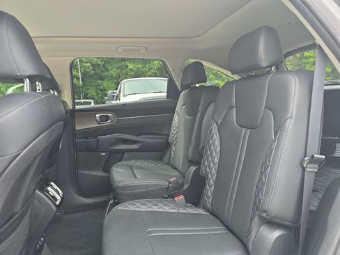Used 2023 Kia Sorento SX Prestige AWD/4WD image 15