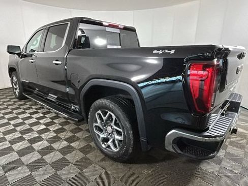 Used 2024 GMC Sierra 1500 SLT w/ SLT Premium Package AWD/4WD image 4