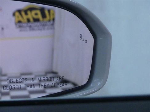 Used 2022 Lincoln Nautilus Reserve w/ Luxury Package image 28