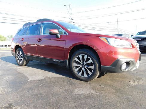 Used 2017 Subaru Outback 2.5i Limited AWD/4WD image 26