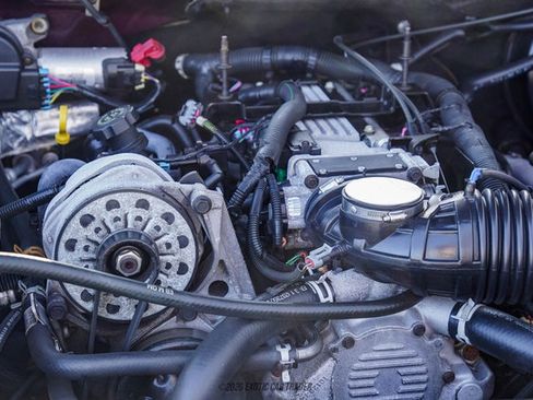 Used 1996 Chevrolet Impala SS RWD image 19