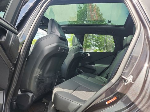 Used 2025 BMW X3 xDrive30i w/ Premium Package AWD/4WD image 10