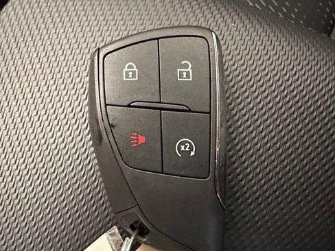 Used 2026 Chevrolet Equinox LT AWD/4WD image 22