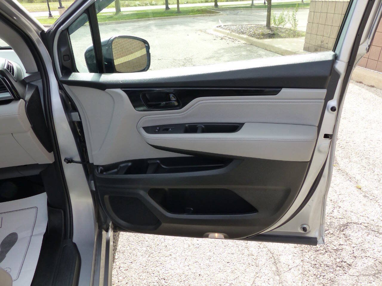Used 2023 Honda Odyssey Elite image 60