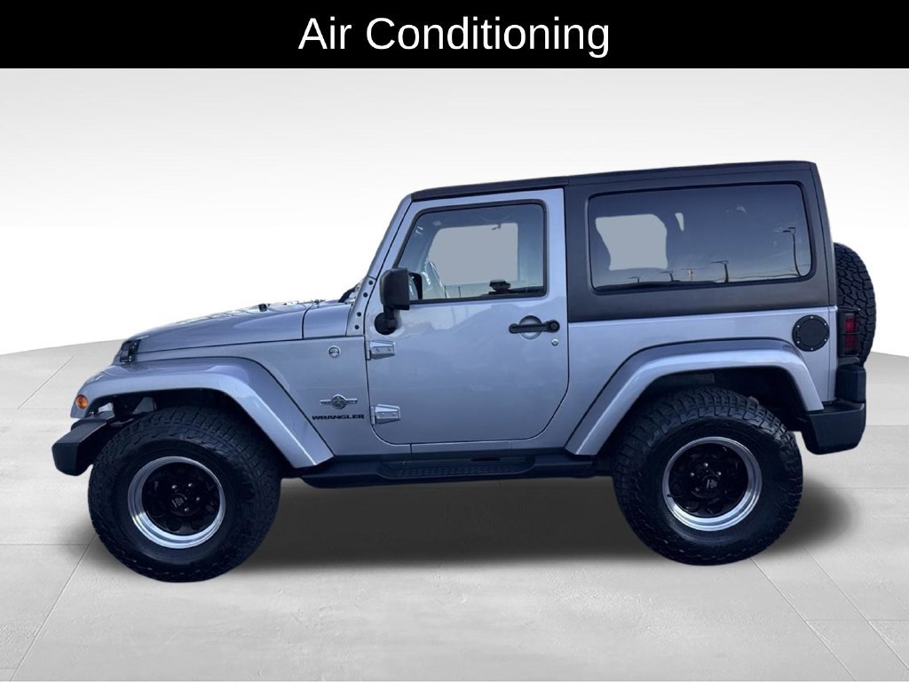 Used 2015 Jeep Wrangler Sport AWD/4WD image 7