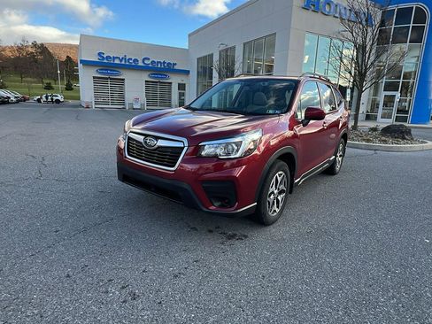 Used 2019 Subaru Forester Premium image 8
