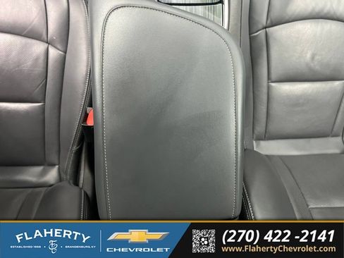 Used 2018 Buick Enclave Premium w/ LPO, Hit The Road Package AWD/4WD image 35