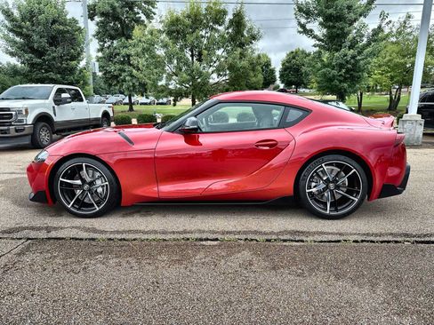 Used 2021 Toyota Supra RWD image 4