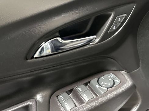 Used 2019 Chevrolet Equinox LT FWD image 20