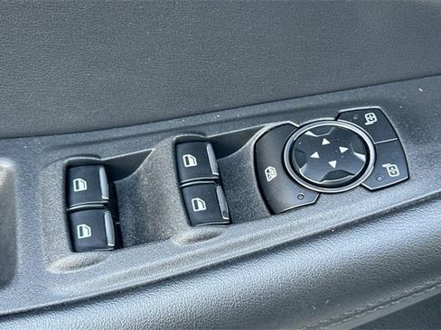 Used 2023 Ford Edge SEL image 12