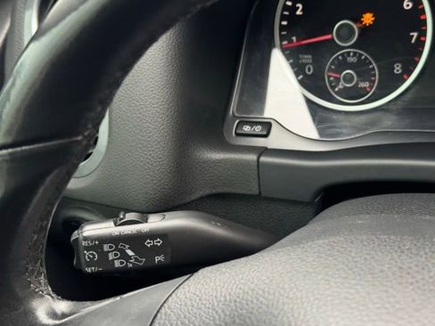 Used 2017 Volkswagen Tiguan S image 26