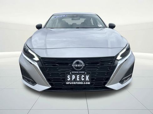 Used 2024 Nissan Altima 2.5 SV image 4